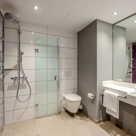 Premier Inn Hamburg City Klostertor-3